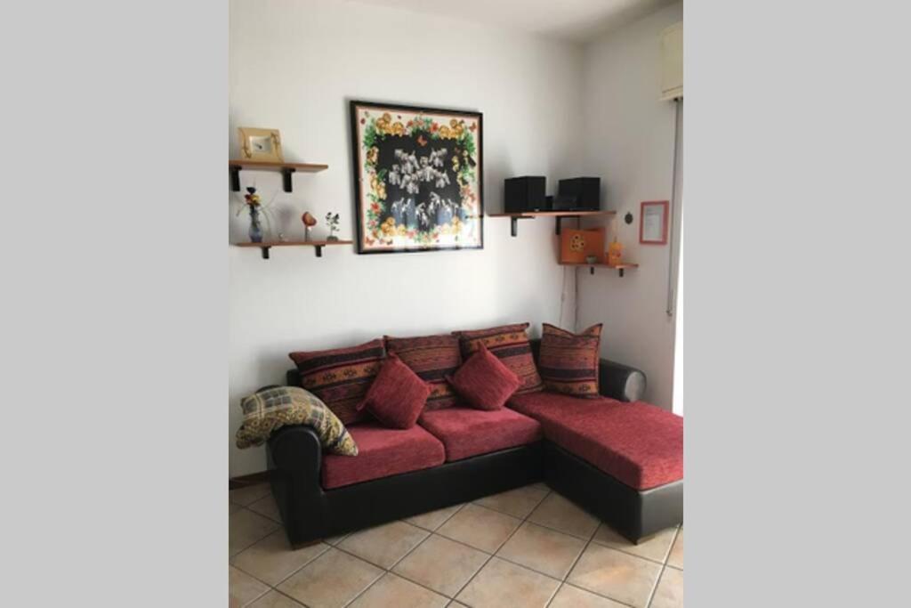 La Casa Di Lory Apartment Brunate Bagian luar foto